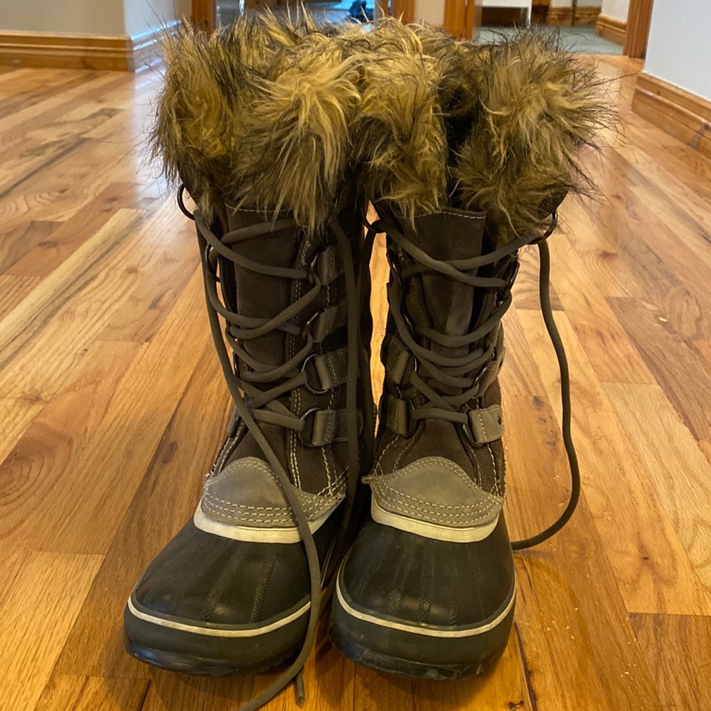 Sorel Joan of arc boots